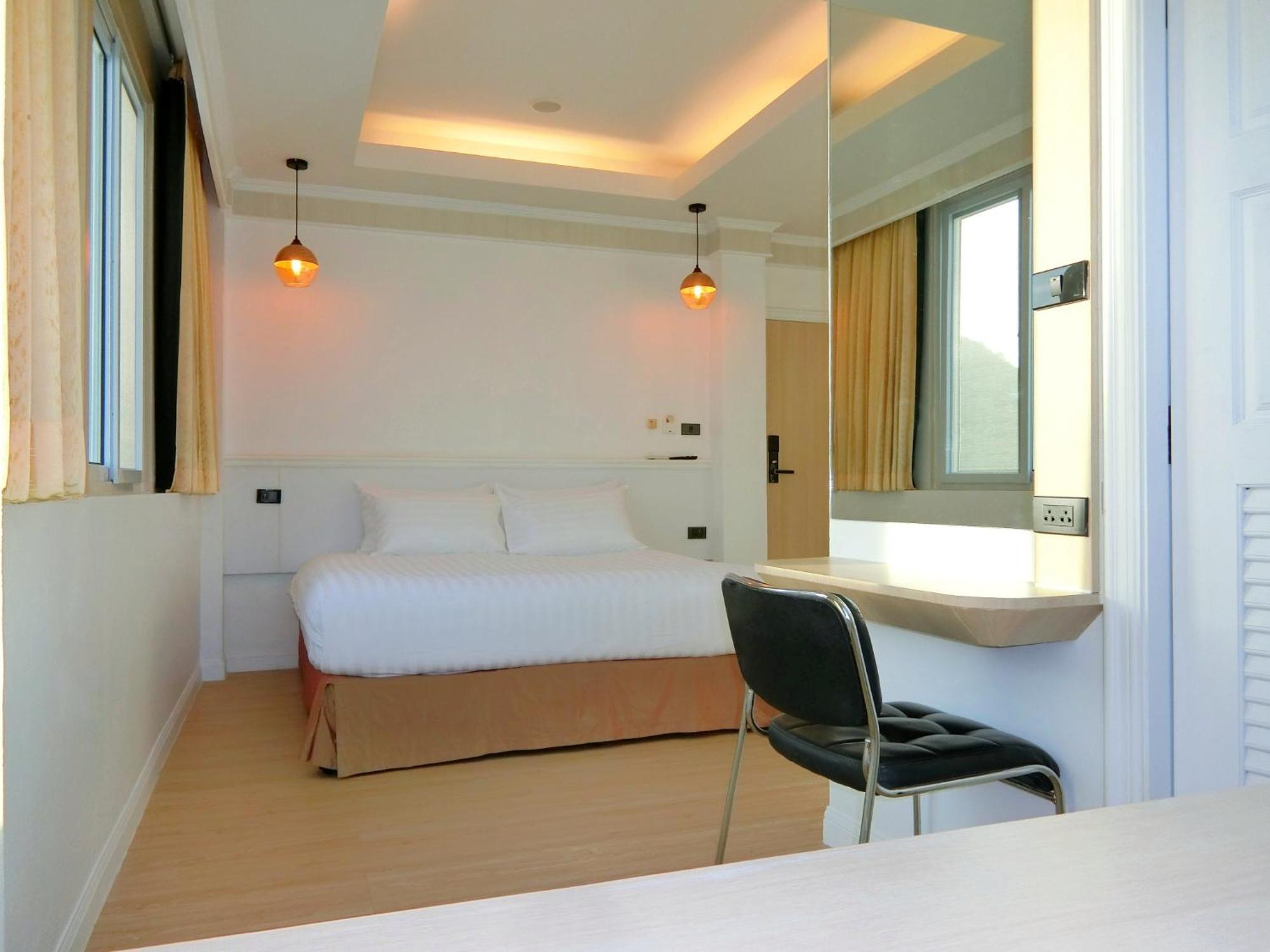 Sira Boutique Residence - Newly Renovated Patong ภายนอก รูปภาพ