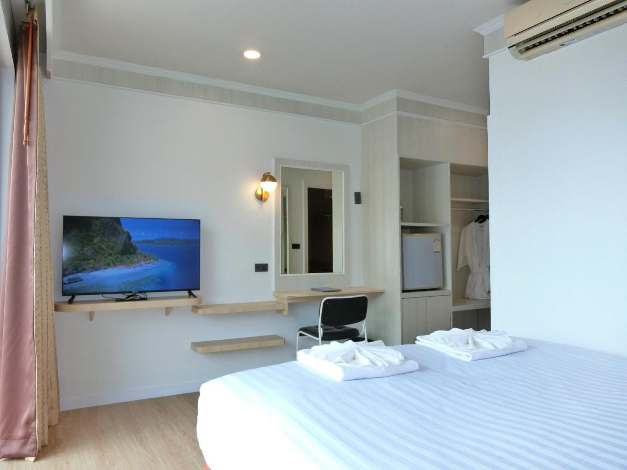 Sira Boutique Residence - Newly Renovated Patong ภายนอก รูปภาพ