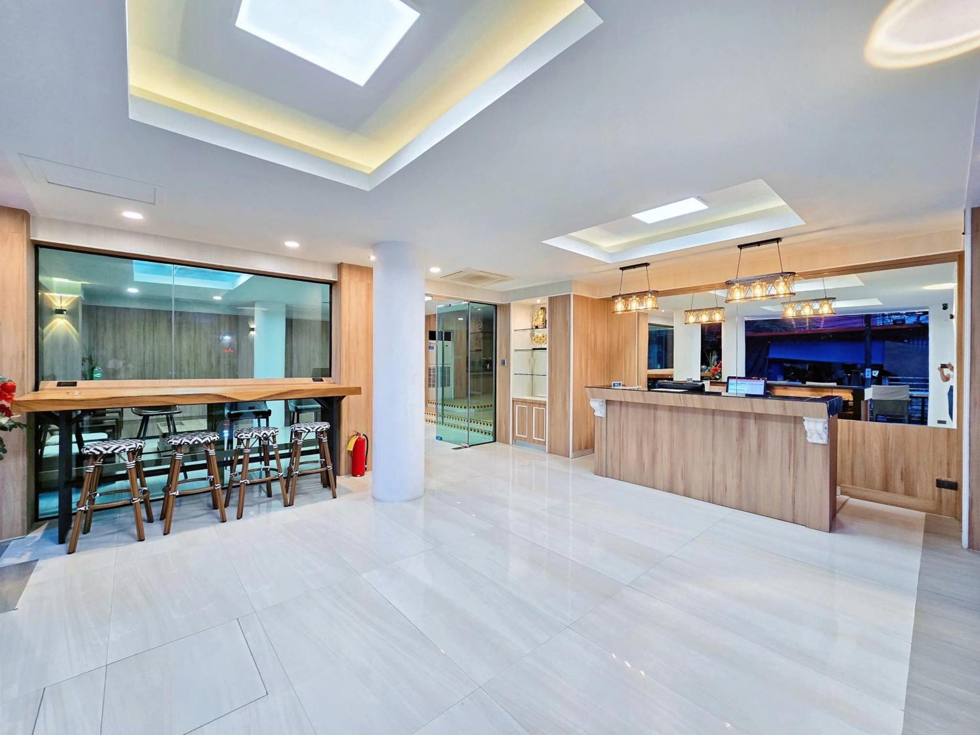Sira Boutique Residence - Newly Renovated Patong ภายนอก รูปภาพ